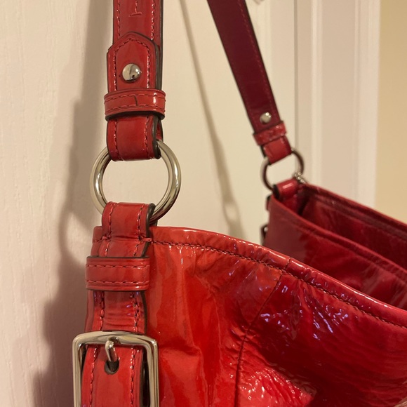 Coach tomato red patent style bag and dust bag - Picture 4 of 13